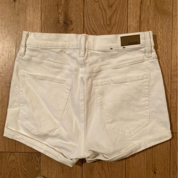 New without tags garage high waisted button fly white jean shorts 5 means 27 - Picture 3 of 4